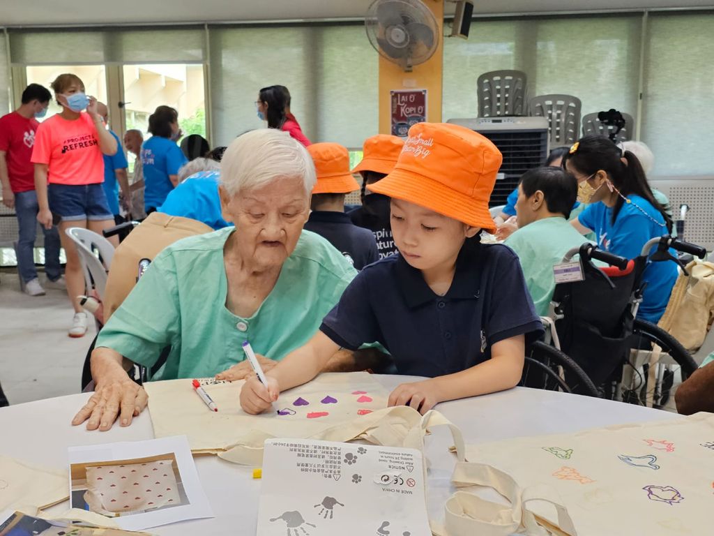 Little Heroes for the Elderly @ Ling Kuang Home — photo 4
