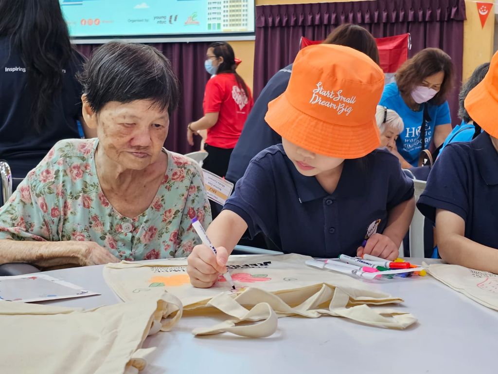 Little Heroes for the Elderly @ Ling Kuang Home — photo 6