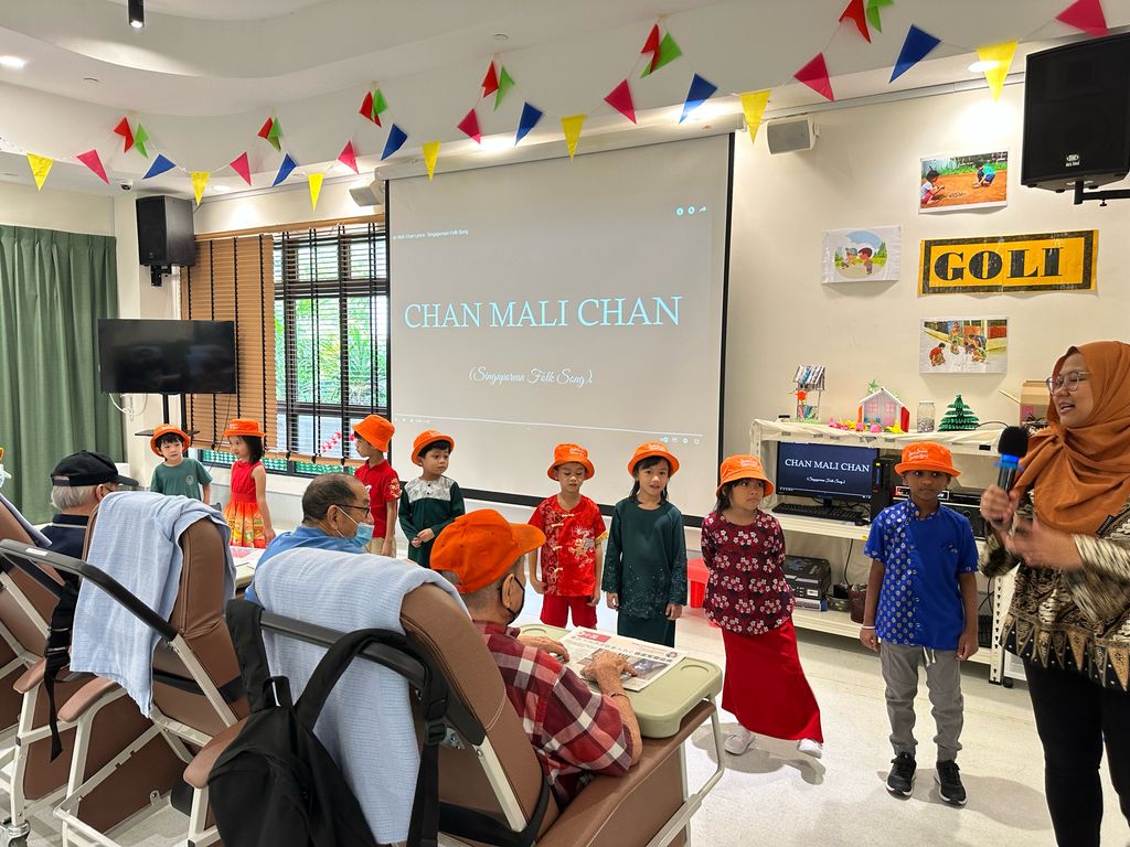 SSDB Finale: Giving Back to the Community — photo 2