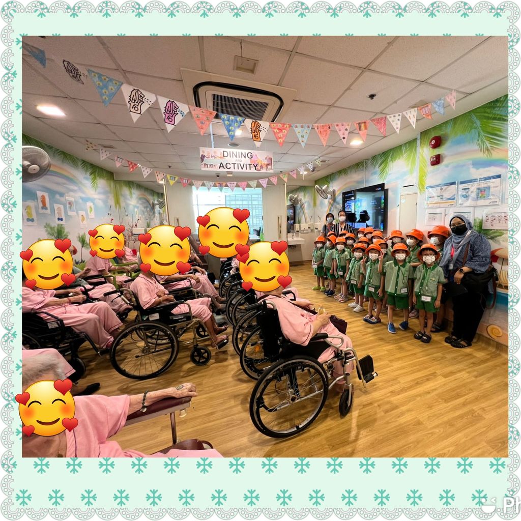 Little World's Visit to Grace Lodge Nursing Home — photo 17