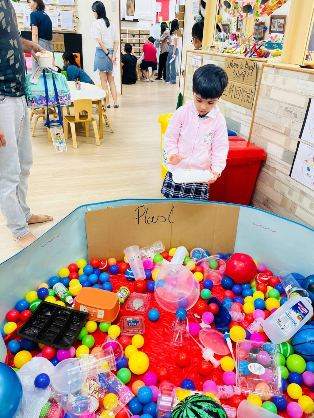 2023 SSDB: The Plastic Mission Carnival — photo 4