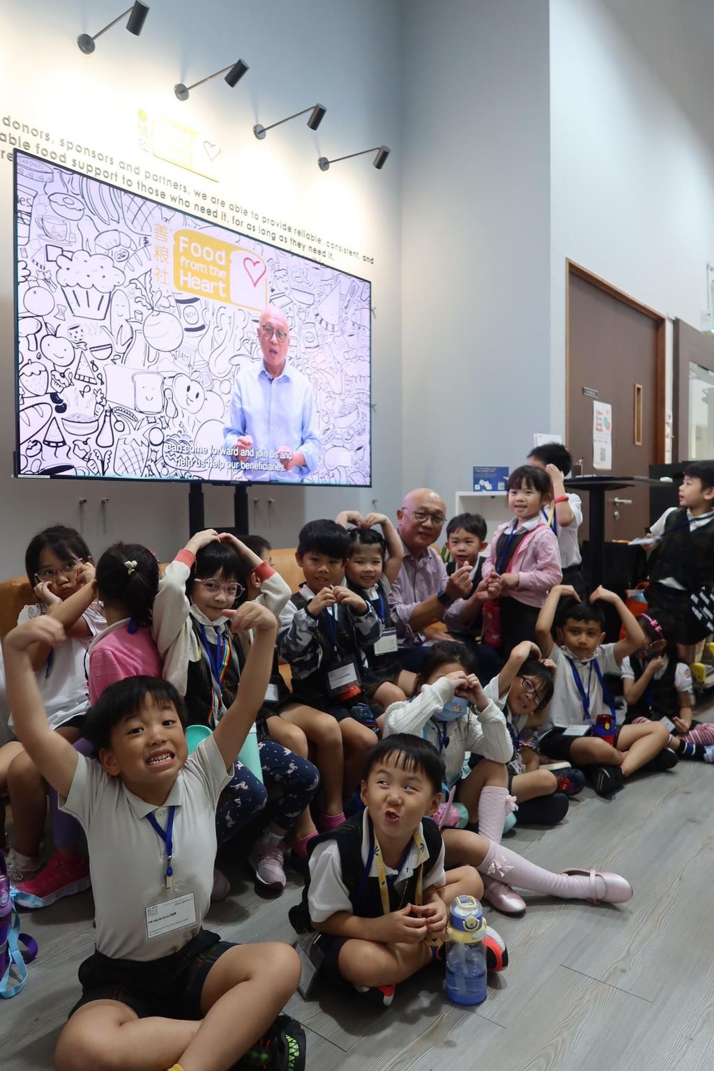 Posso Preschool @ Tampines Point - SSDB: Give a Hand, Give a Can — photo 5