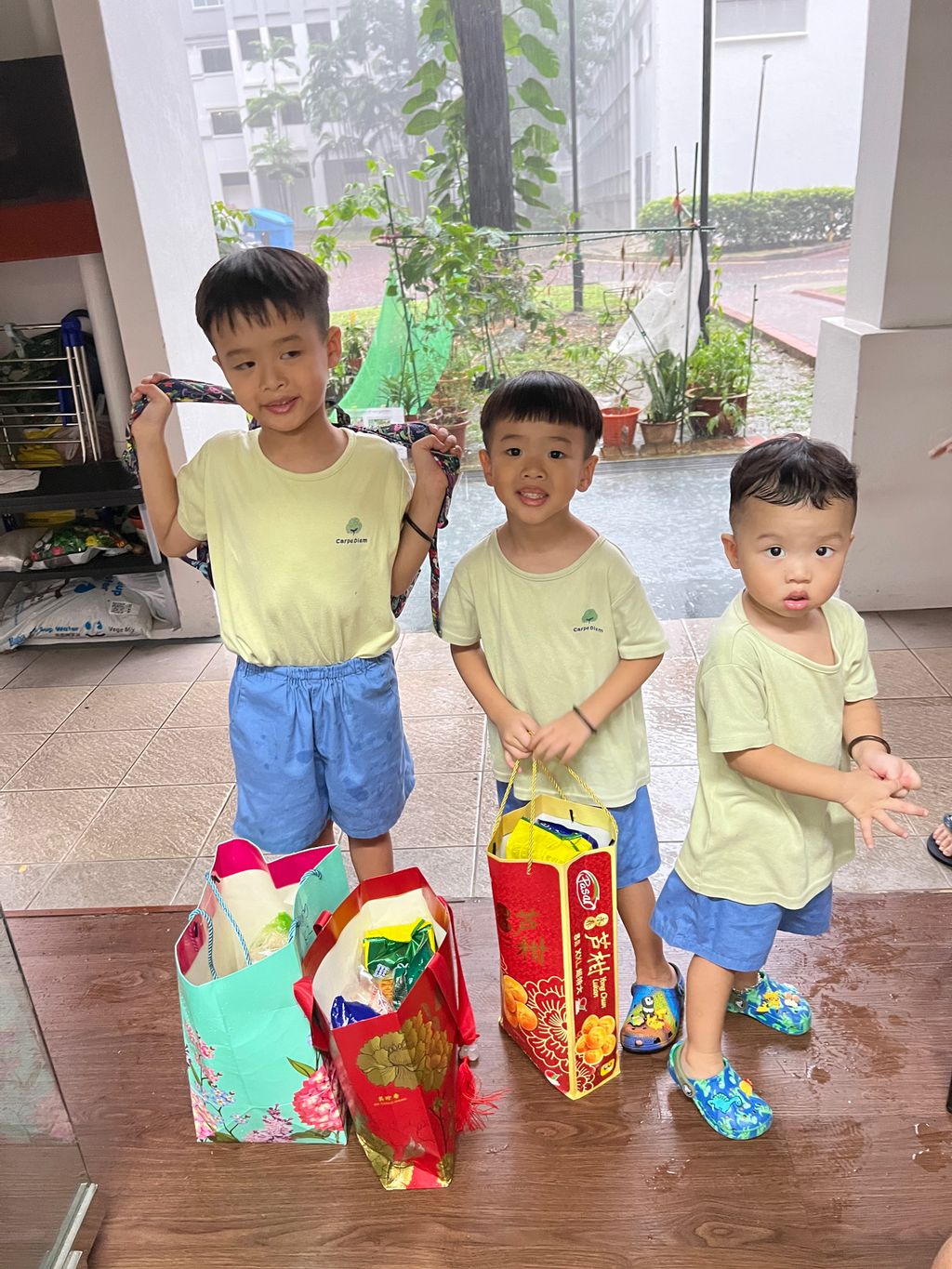 Start Small and Dream Big—Closing Activities : Donate dry food and Money — photo 1