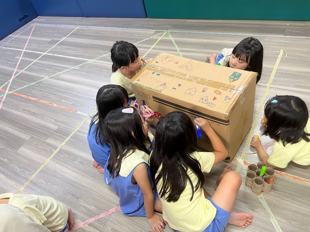 Start Small and Dream Big—Closing Activities : Donate dry food and Money — photo 4