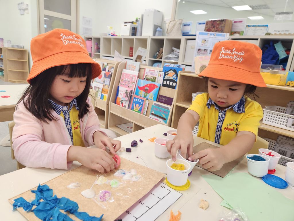 Skool4Kidz @ One Punggol Campus - Many Helping Hands, Caring for Everyone : Caring for Our Community ( Story 2 ) — photo 8