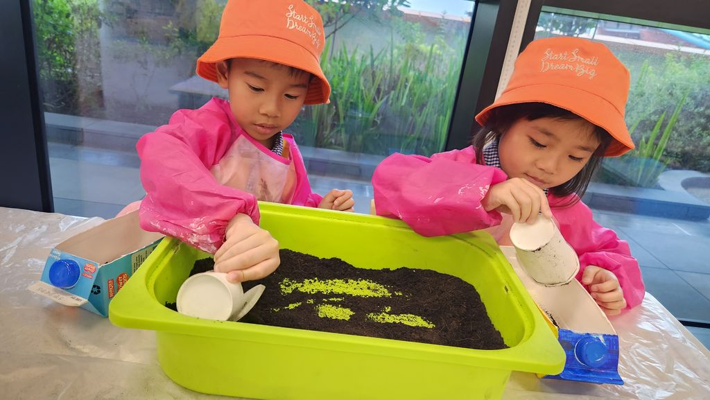 Skool4Kidz @ One Punggol Campus - Many Helping Hands, Caring for Everyone : Caring for Our Community ( Story 2 ) — photo 5