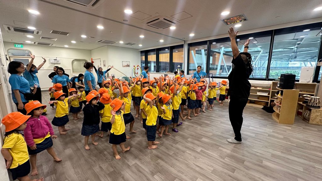 Skool4Kidz @ One Punggol Campus - Many Helping Hands, Caring for Everyone : Caring for Our Community ( Story 3 ) — photo 5