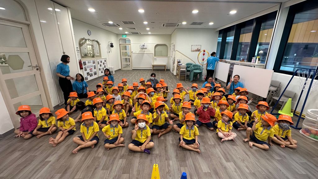 Skool4Kidz @ One Punggol Campus - Many Helping Hands, Caring for Everyone : Caring for Our Community ( Story 3 ) — photo 8