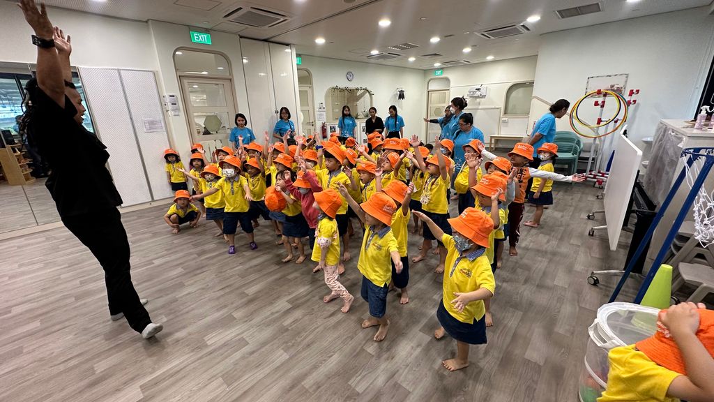 Skool4Kidz @ One Punggol Campus - Many Helping Hands, Caring for Everyone : Caring for Our Community ( Story 3 ) — photo 11