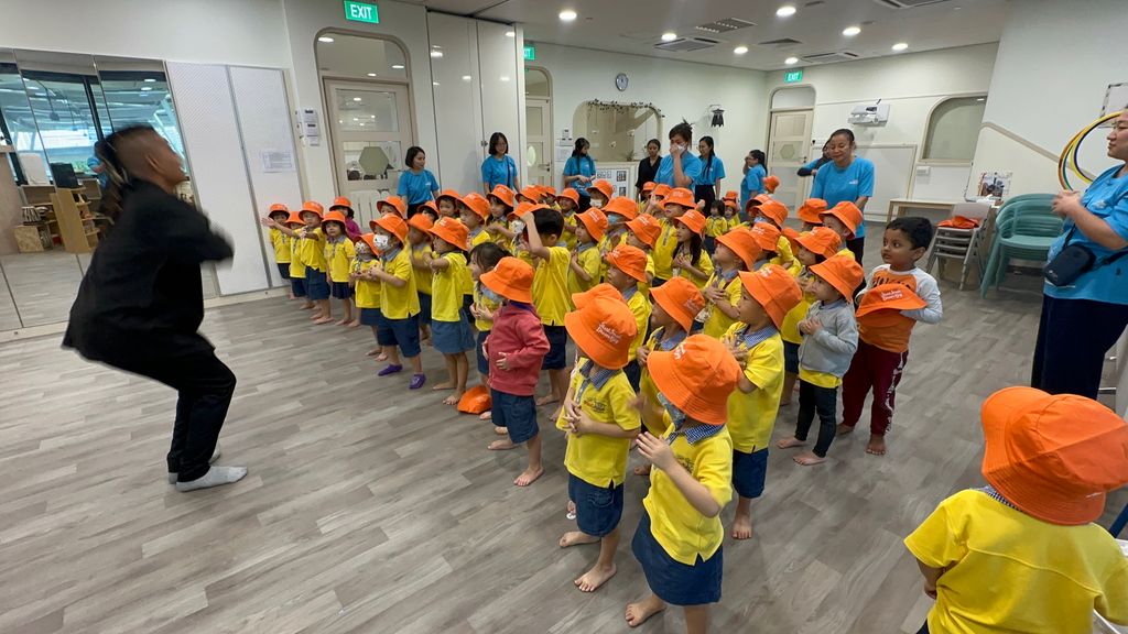 Skool4Kidz @ One Punggol Campus - Many Helping Hands, Caring for Everyone : Caring for Our Community ( Story 3 ) — photo 14