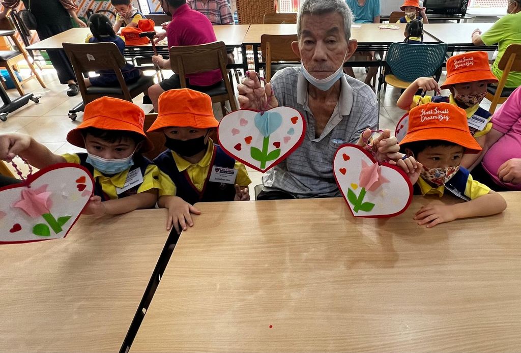 Project: Caring for the elderlies in our community — photo 5