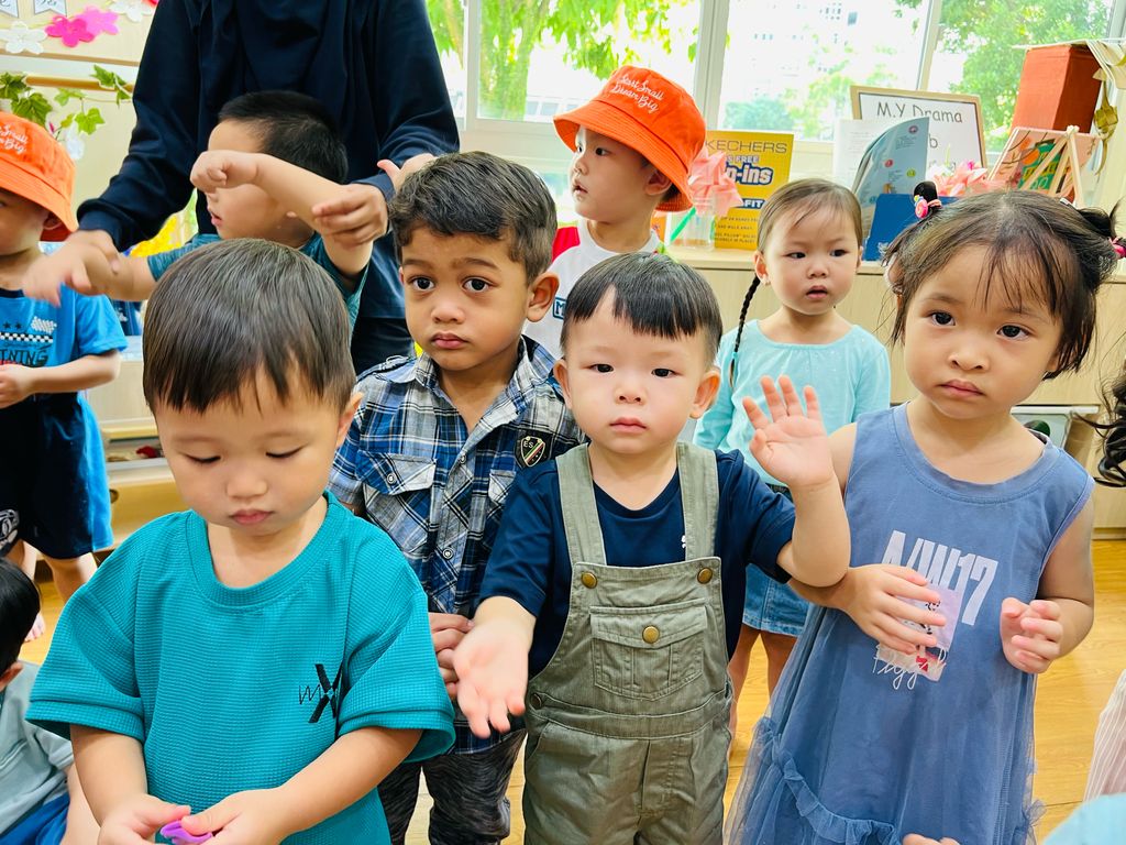 SSDB Launch Party and Earth Day Celebration — photo 1