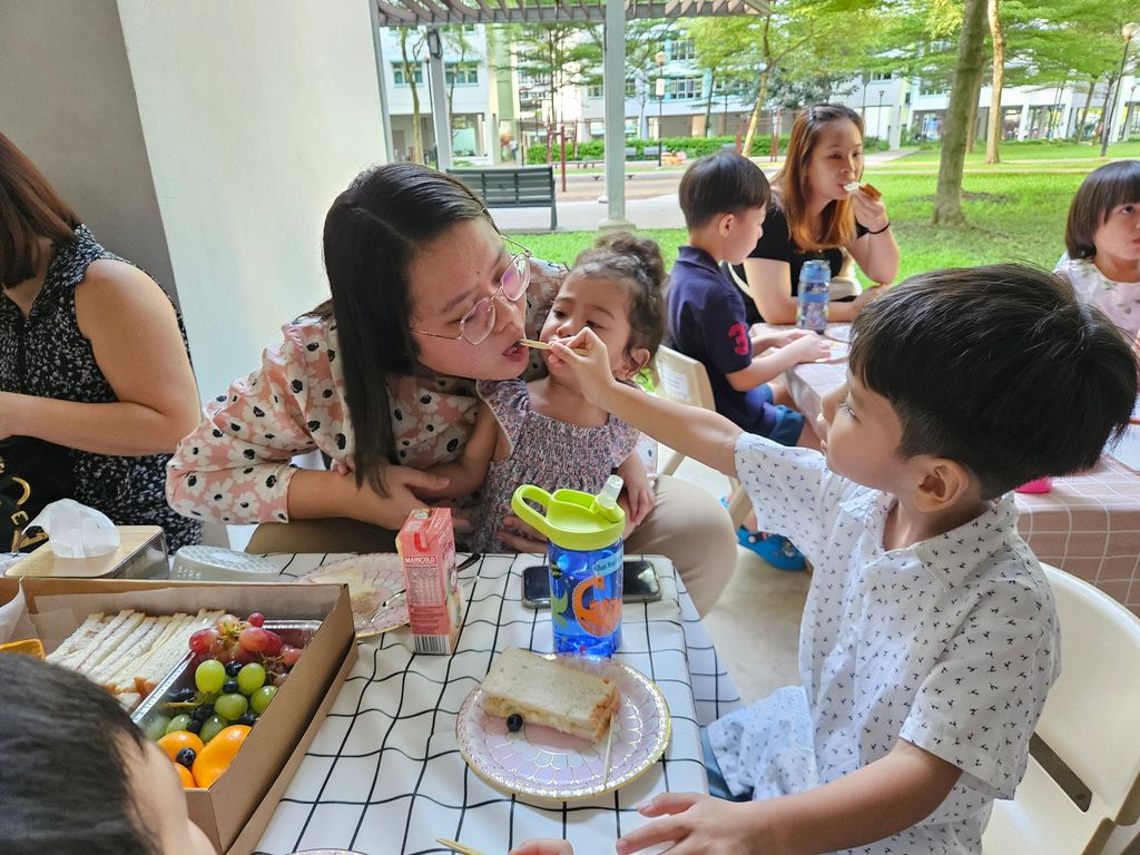 'Breakfast with Mommies' event on Mother's Day Celebration — photo 11