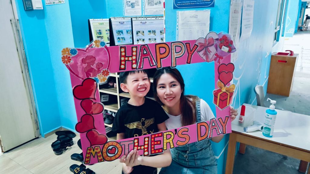 'Breakfast with Mommies' event on Mother's Day Celebration — photo 13