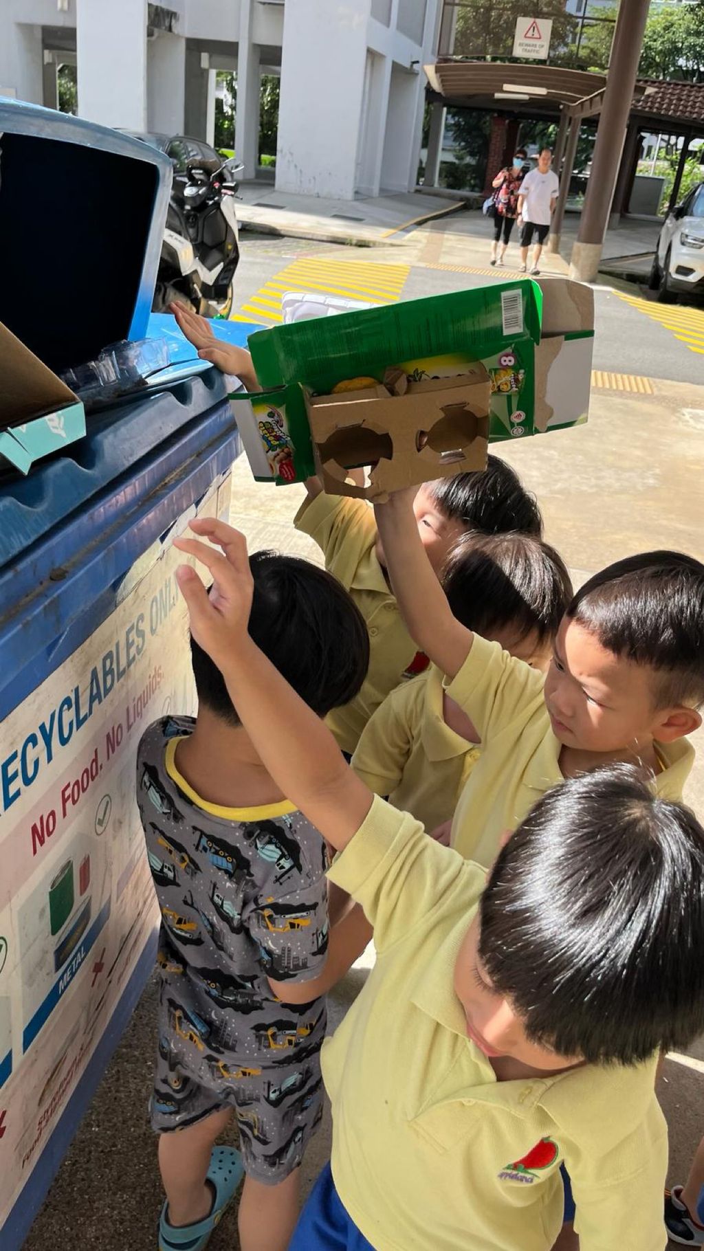 SSDB LAUNCH 2024: Centre Project - Sustainable Community Through Recycling and Gardening — photo 10