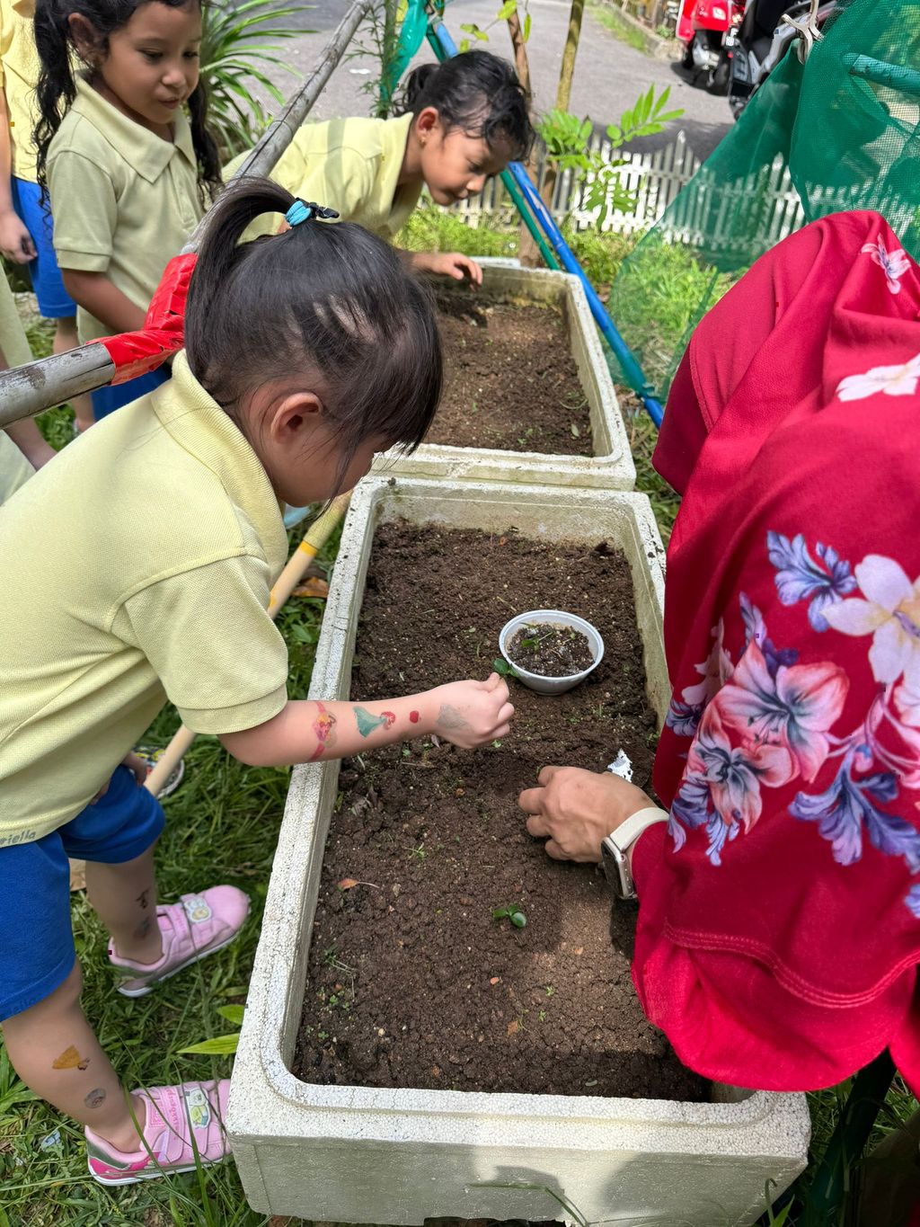 SSDB LAUNCH 2024: Centre Project - Sustainable Community Through Recycling and Gardening — photo 9