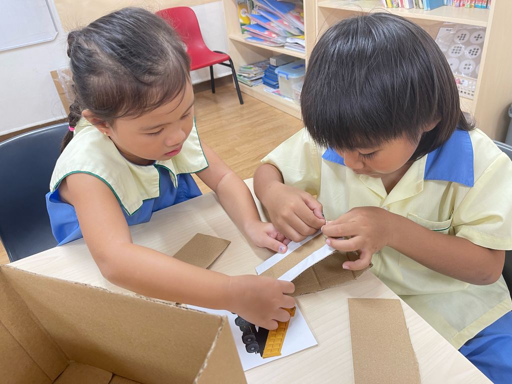 Building Trucks! — photo 10