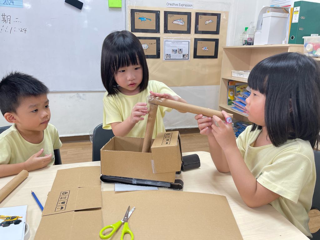 Building Trucks! — photo 16