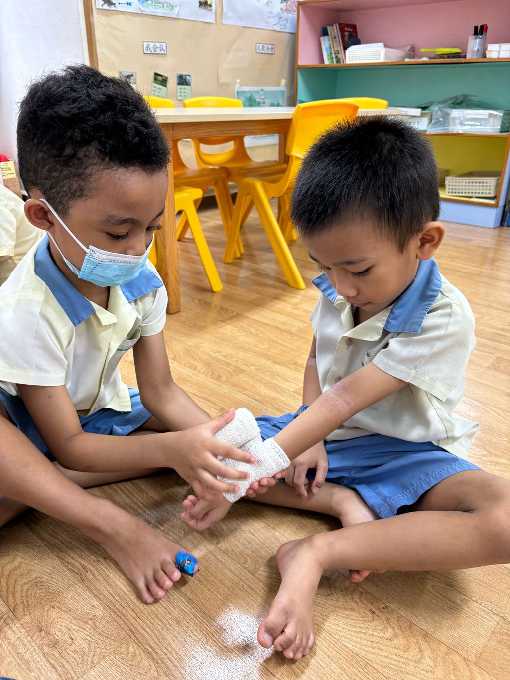 Basic first aid — photo 11