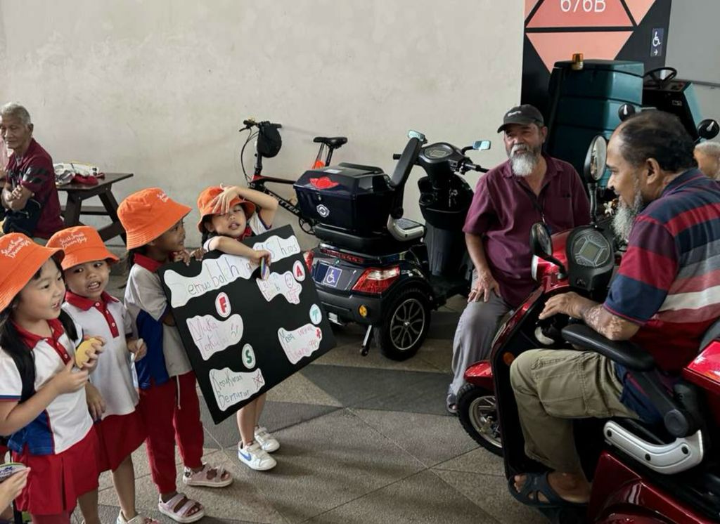 SSDB 2024: Community Outreach @ Kampung Admiralty — photo 3