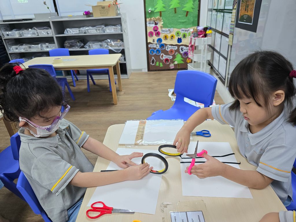 Preparing for the intergeneration art collaboration — photo 3