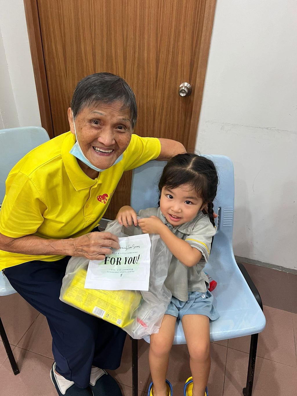 Doing exercises and having snacks together at Xin Yuan Community Care — photo 8