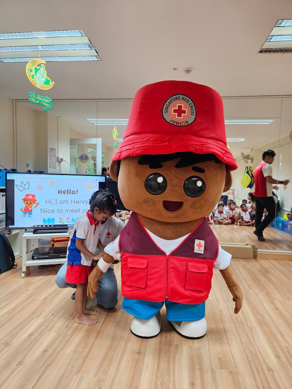 Red Cross Junior (RCJ) Programme: Centre Visit by RCJ Mascot & Basic Bandaging Training Session on 23 April 2024 — photo 1