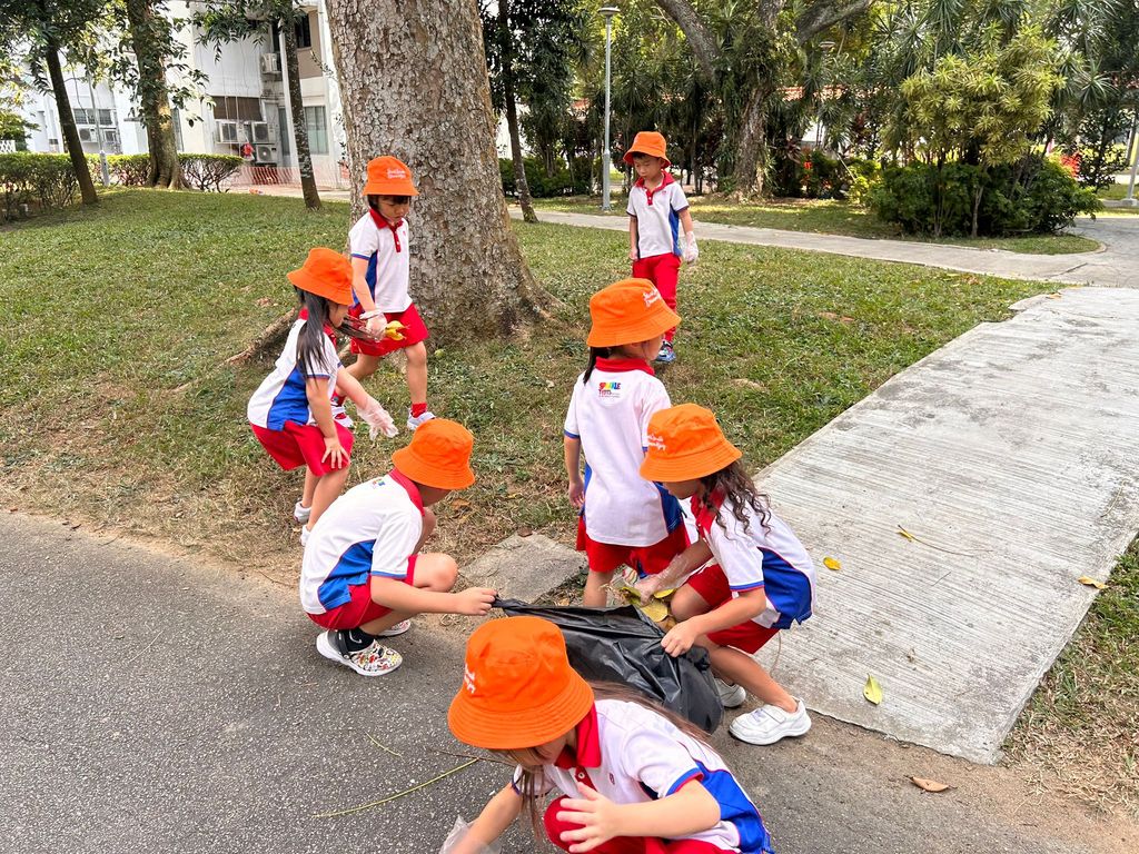 Litter Picking Activity — photo 3