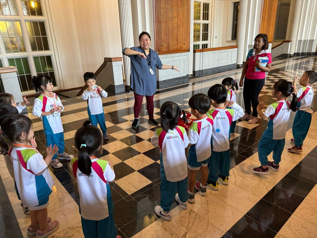 National Art Gallery Visit by N2 — photo 5