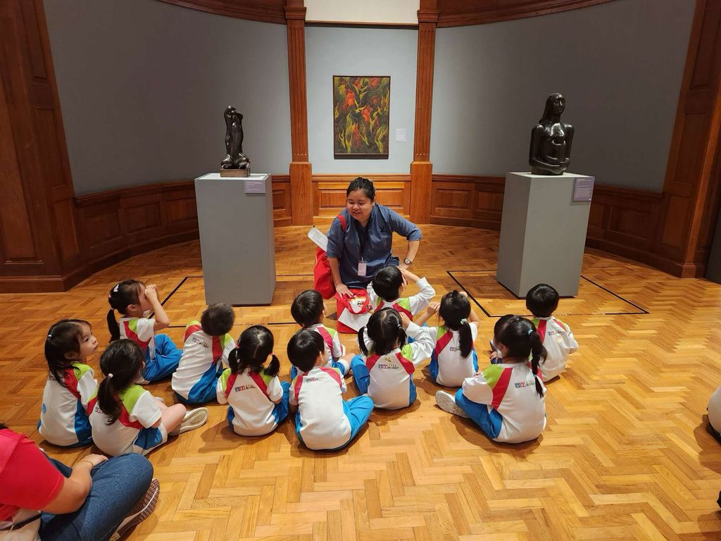 National Art Gallery Visit by N2 — photo 11