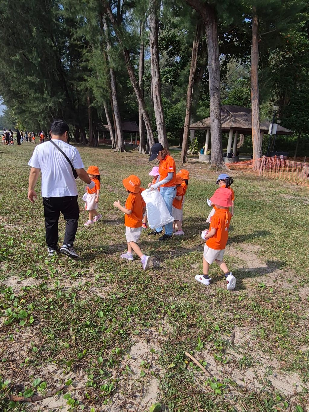 Skool-Ready Coastal Clean-Up