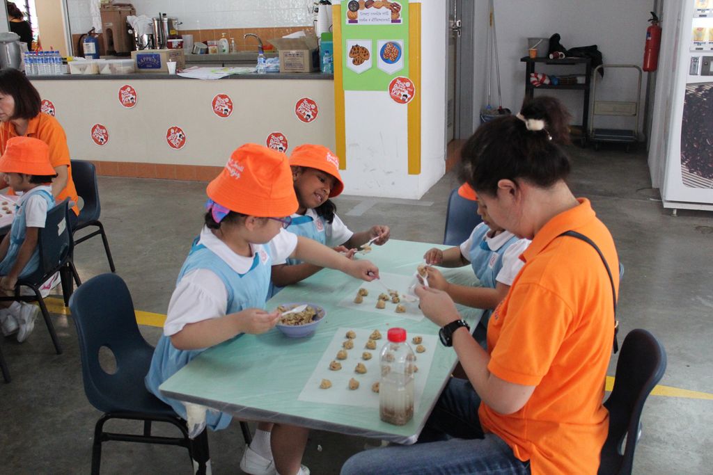 Bedok Methodist Church Kindergarten SSDB 2018 Bake Sale — photo 5
