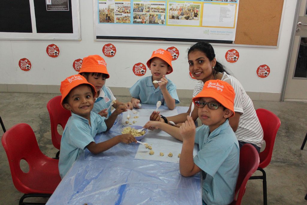 Bedok Methodist Church Kindergarten SSDB 2018 Bake Sale — photo 9