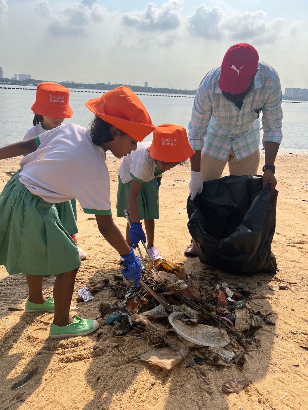 SSDB 2024: Fathers’ Day Beach Cleanup and Picnic — photo 8