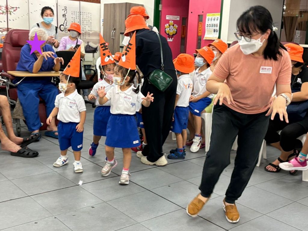 Connecting the Juniors at New Life Preschool to the Seniors within the Community! ❤️ — photo 1