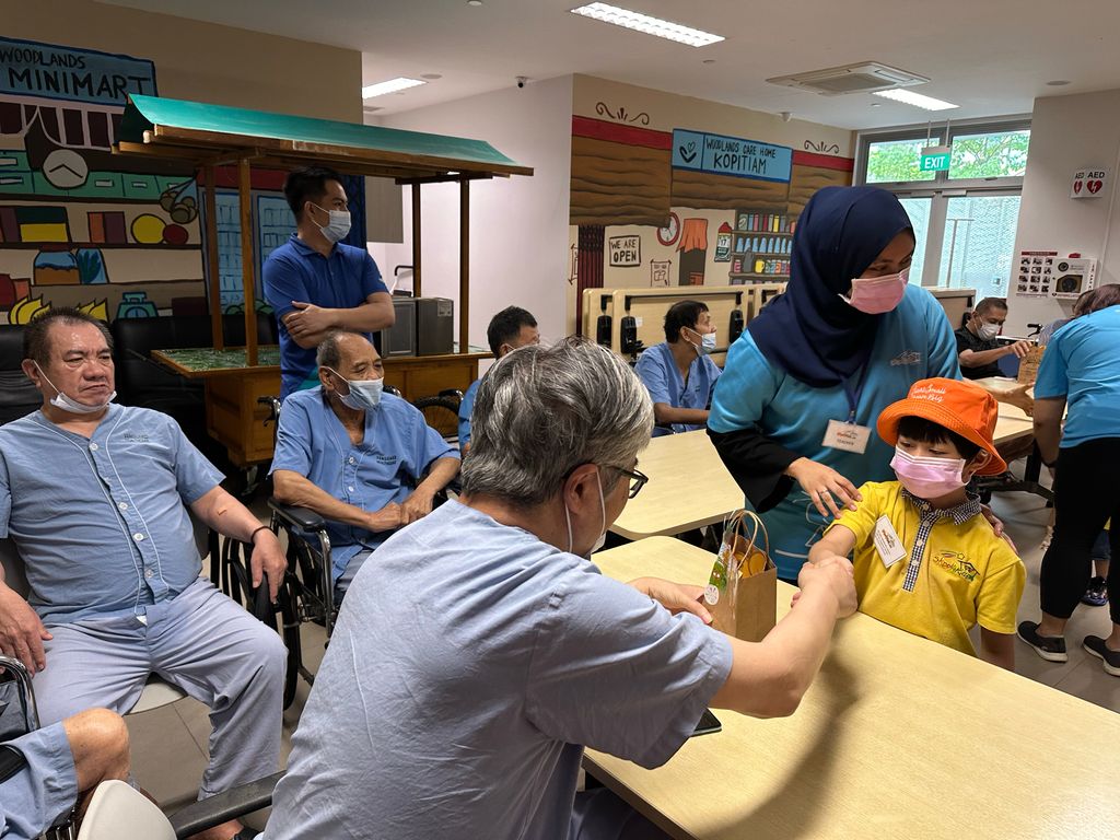 Trip To Woodlands Care Home — photo 11