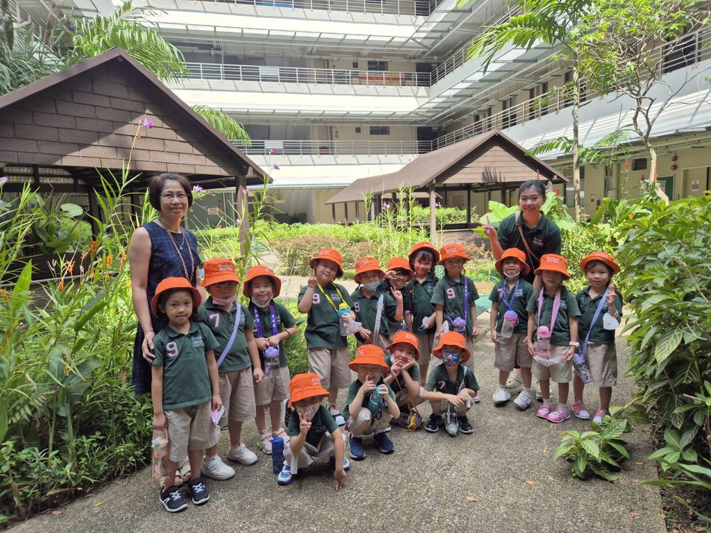 Spreading Joy and Kindness: K1's Heartwarming Visit to All Saints Home — photo 2