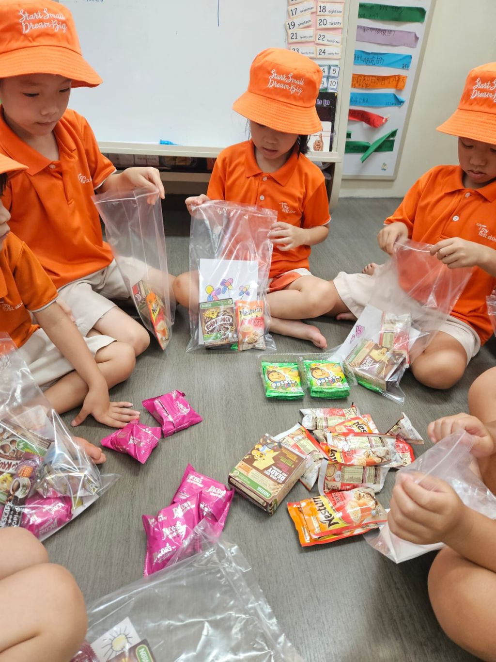 Volunteering Starts Young - My First Skool at Ang Mo Kio blk 601 — photo 9