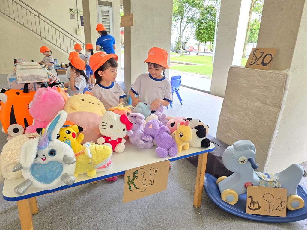 Garage Sale - Raising Funds for World Vision Singapore — photo 3