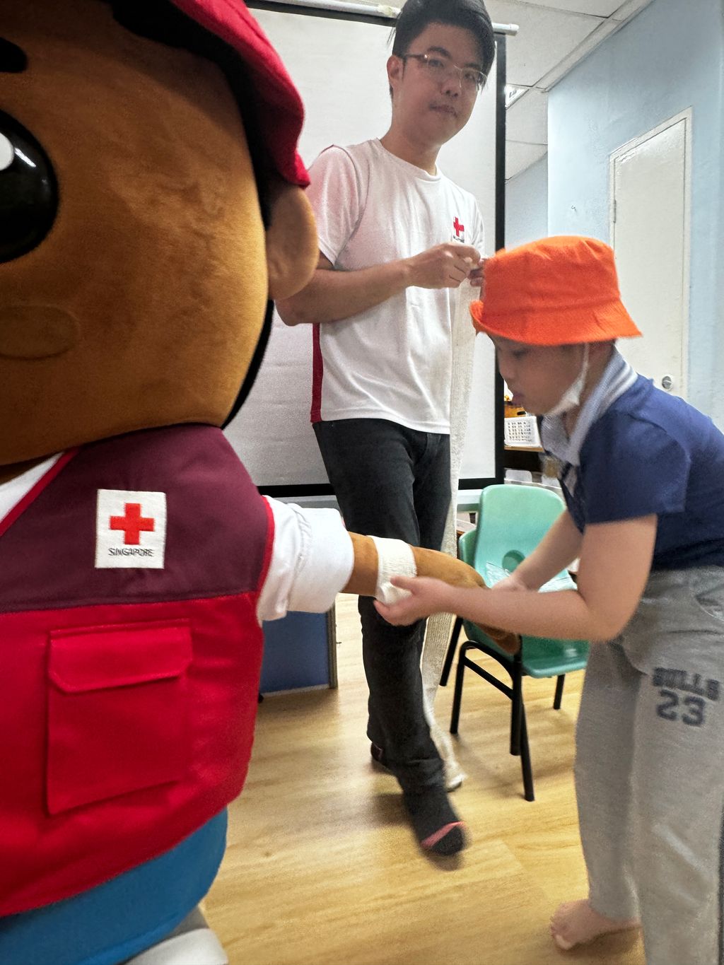 I AM A HERO - "Heroes in Training: Mastering Emergency Skills for Everyday Heroes" — photo 1
