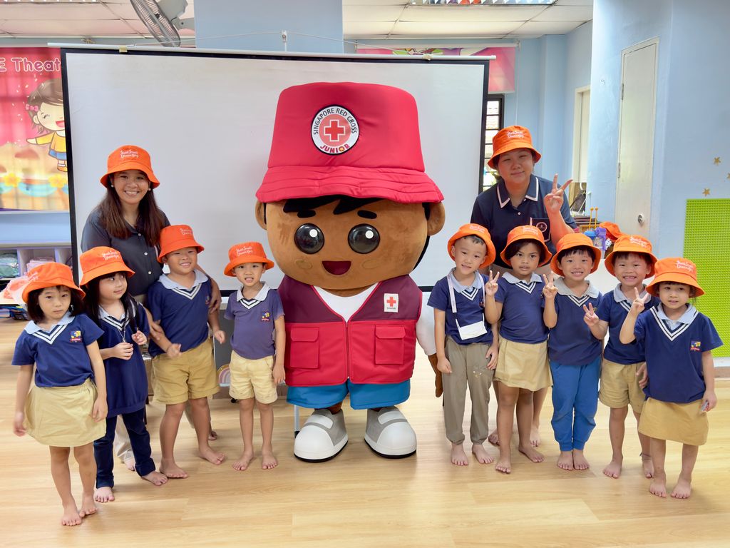 I AM A HERO - "Heroes in Training: Mastering Emergency Skills for Everyday Heroes" — photo 2