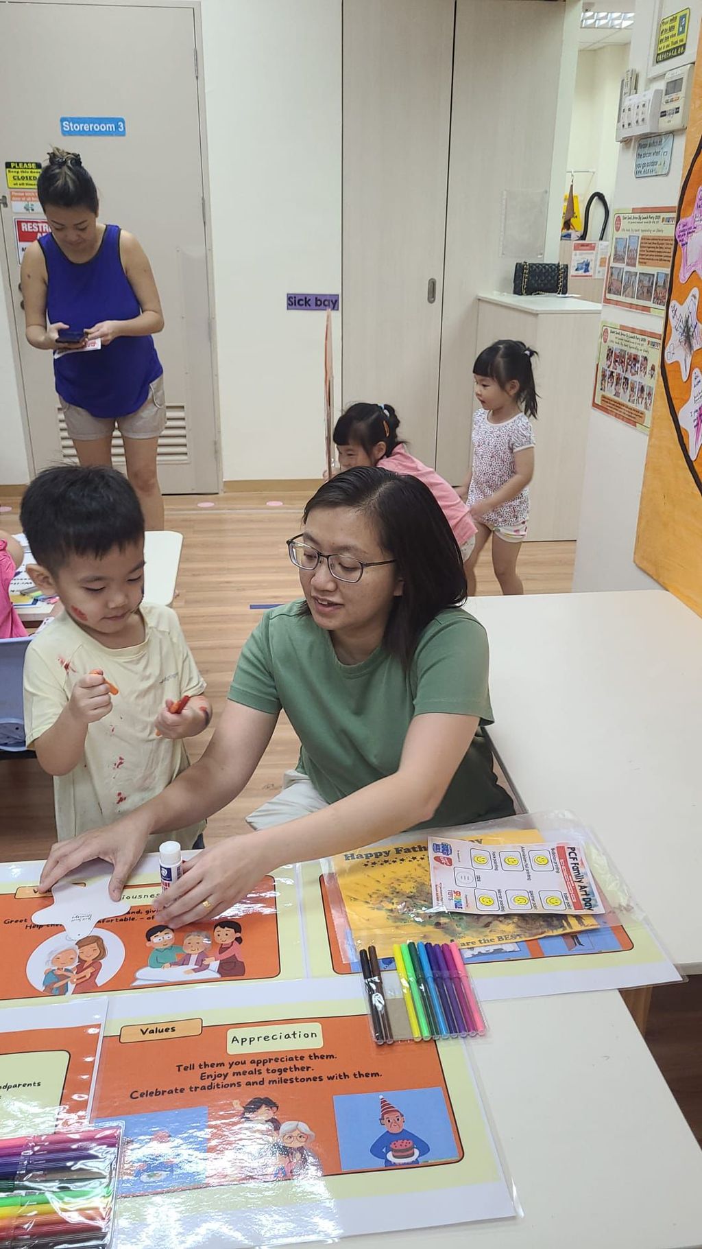 Family Art Day — photo 4