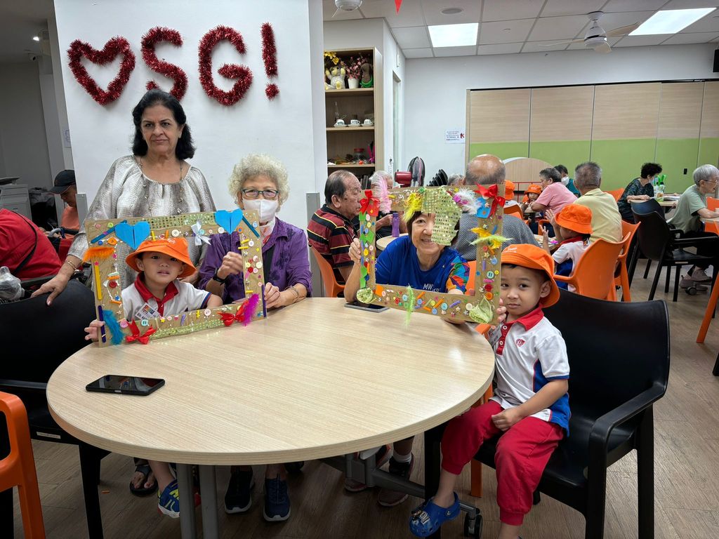 Ageing Centre Visit — photo 4