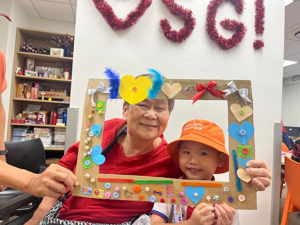Ageing Centre Visit — photo 5