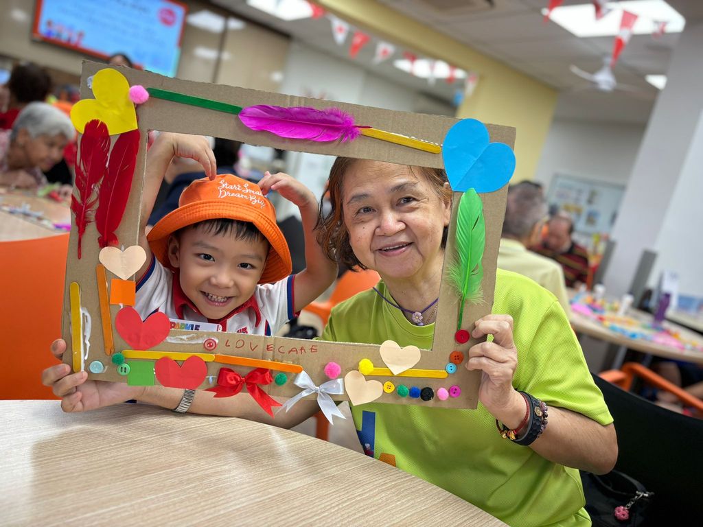 Ageing Centre Visit — photo 6