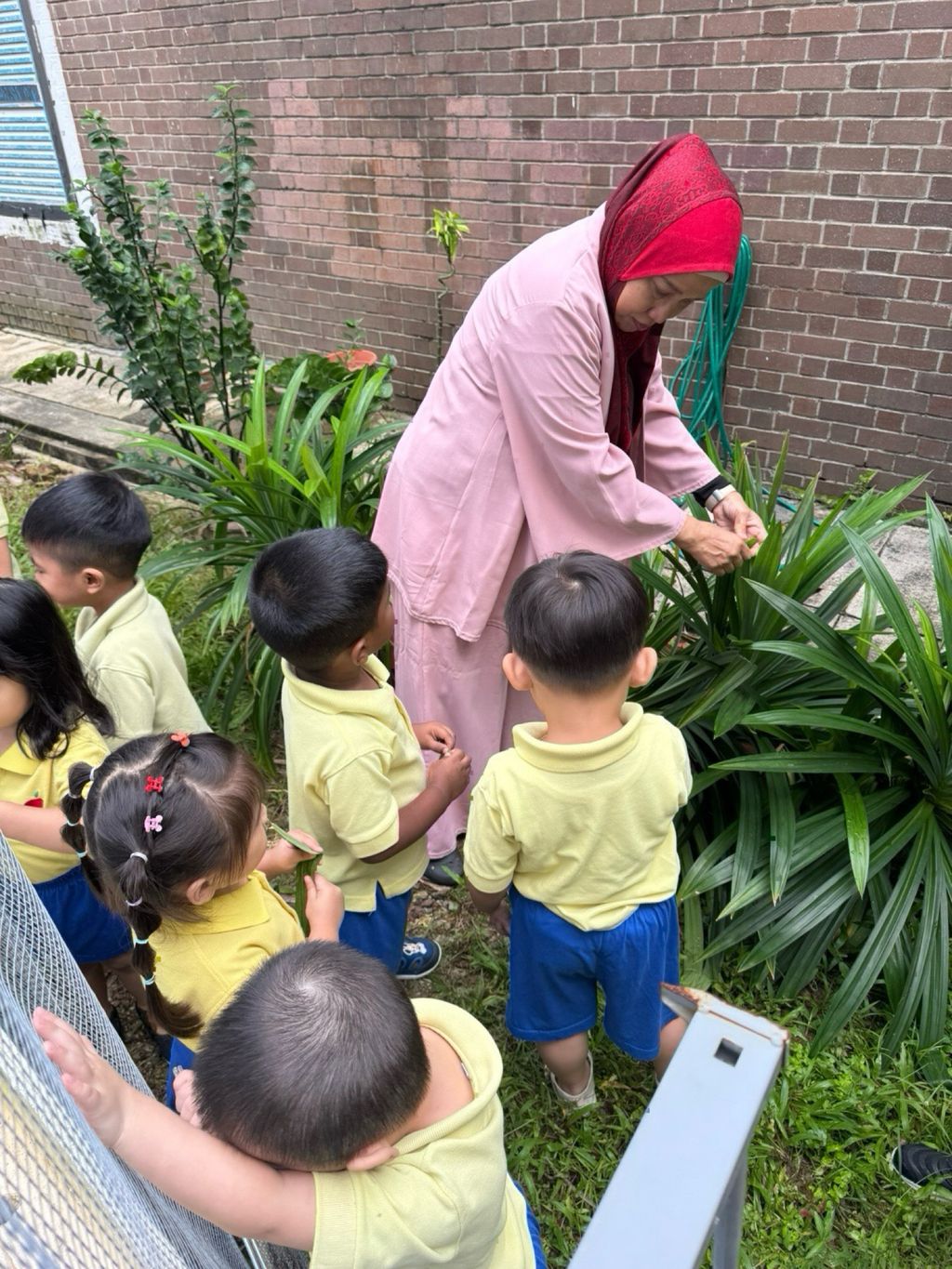 Launch of Our SSDB Project: Sustainability of our Beloved Earth - through Gardening, Recycling and Clean Environment. — photo 11