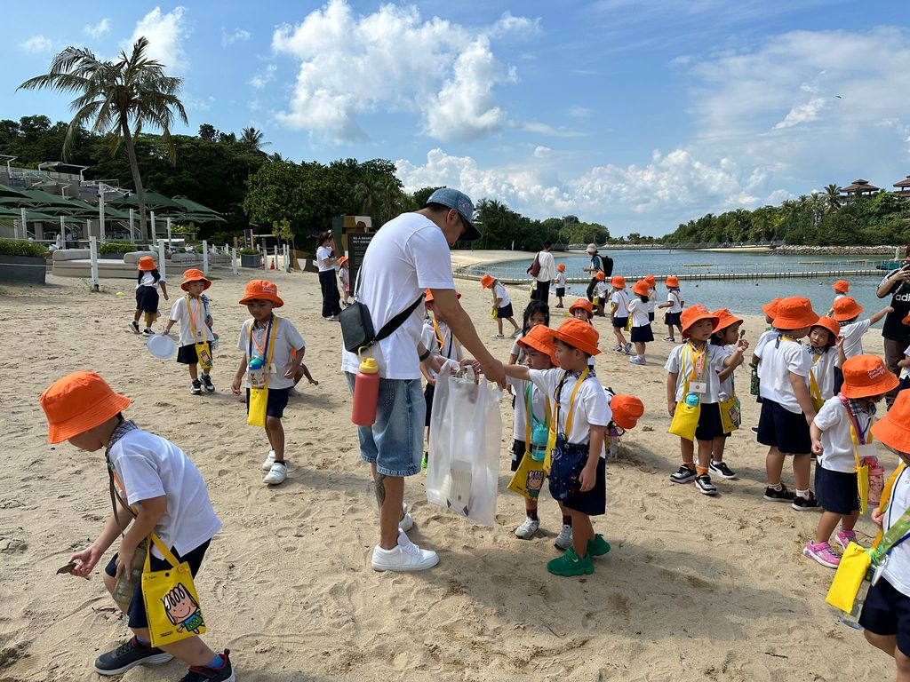 Waves of Change – SSDB Beach Learning Journey — photo 3