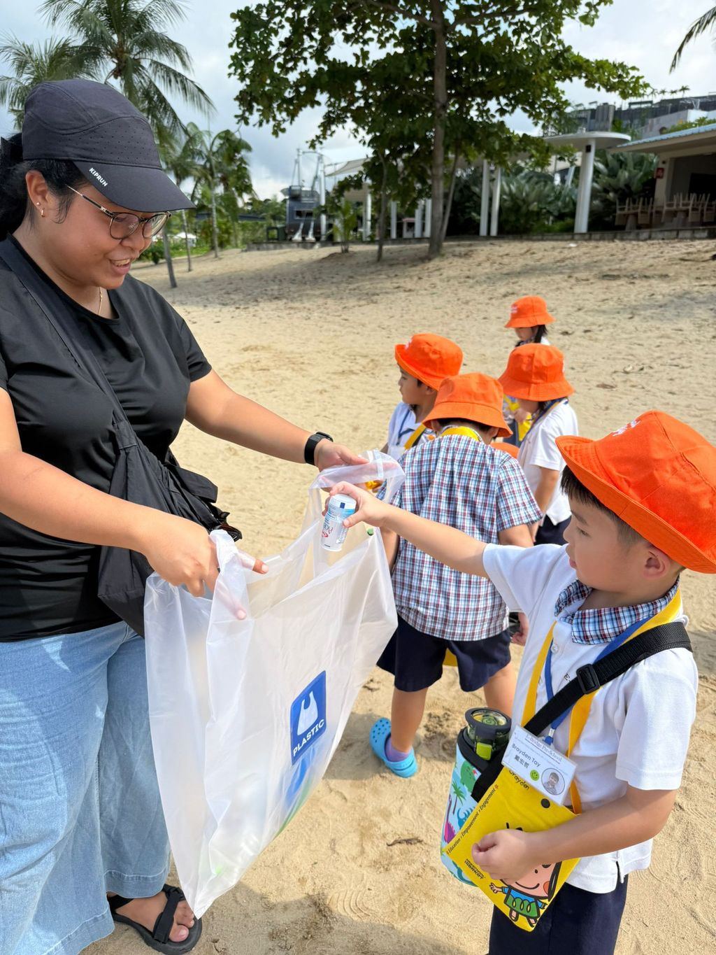 Waves of Change – SSDB Beach Learning Journey — photo 6