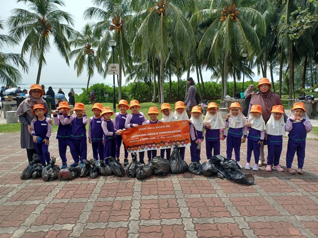 Let's clean up our beach. — photo 2