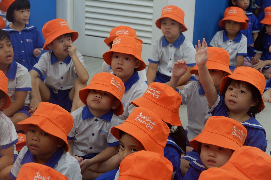 🌿 Young Hearts for Wild Lives: Together for Tomorrow 🐒 — photo 1